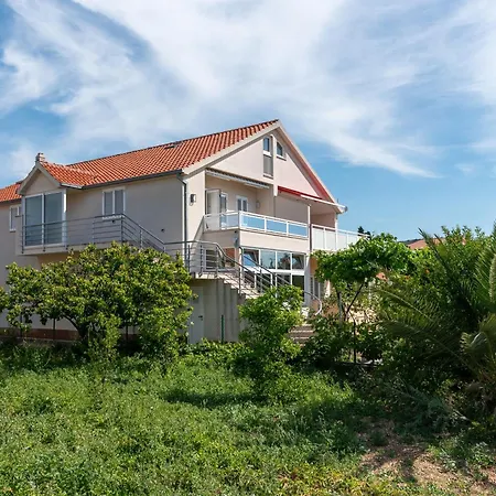 Apartment Gust Trogir