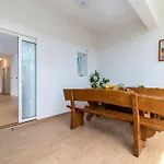 Apartment Gust Trogir