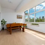 Gust Apartment